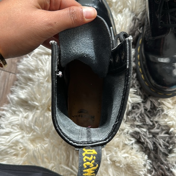 Dr. Martens Women's 1460 Patent Leather Boots Black - Picture 5 of 11